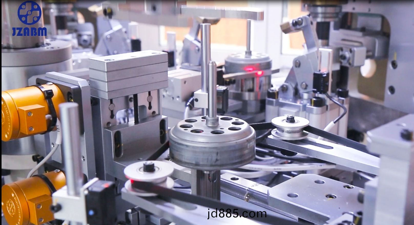 五工位外转子平衡机，可兼容无轴外转子的平衡校正！