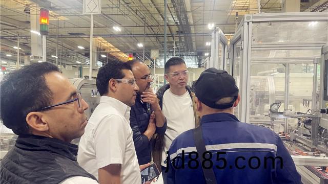 集智股份团队赴墨西哥法雷奥，深化国际合作与售后服务