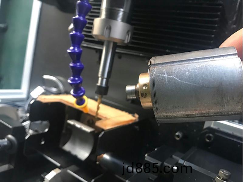 立式钻铣全自动平衡机