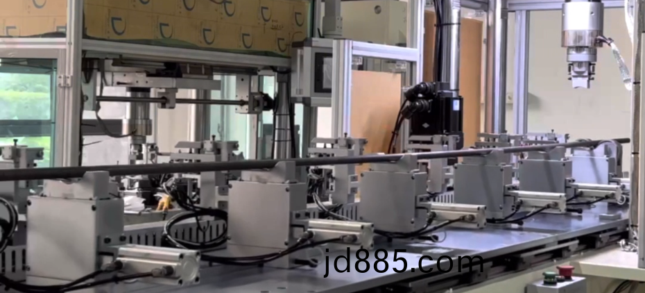 大型轴类自动校直机