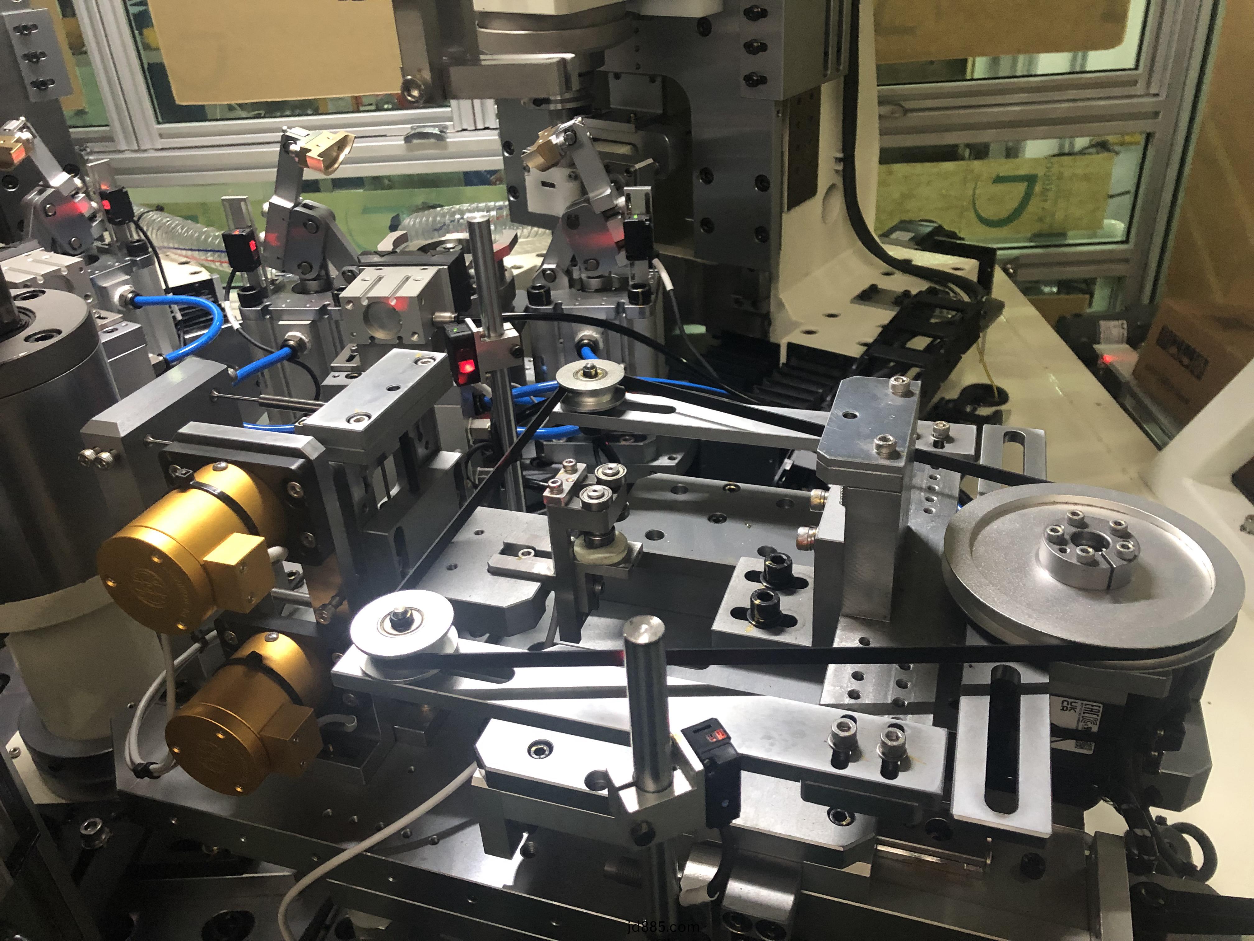 五工位外转子全自动平衡机 五工位外转子全自动平衡机