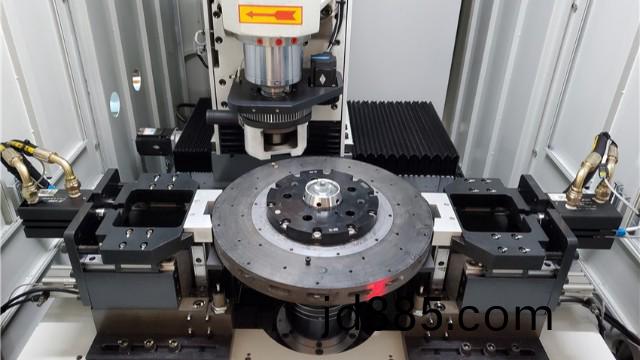 集智股份丨单工位刹车盘全自动平衡修正机